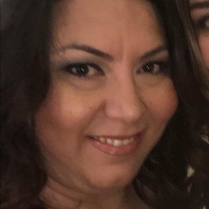 Meet your Posher, Nazli